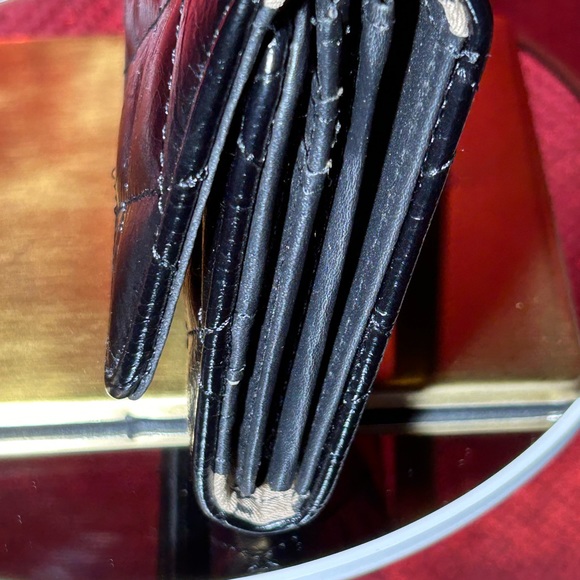 Alba Quilted Trifold Wallet 8” x 5” NWOT (Never used) - Picture 5 of 14